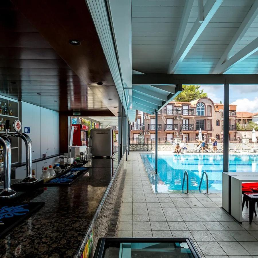 Perkes Hotel Complex (Adults Only) Laganas Bagian luar foto