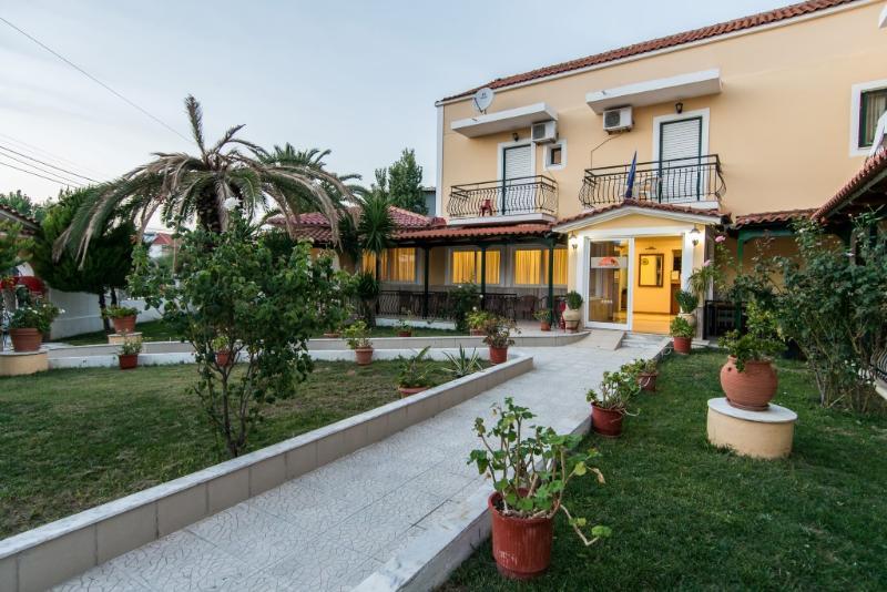 Perkes Hotel Complex (Adults Only) Laganas Bagian luar foto